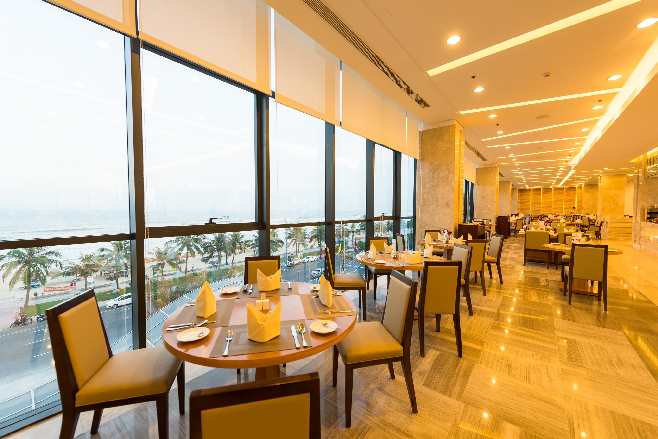 Grand Tourane Hotel Дананг Екстер'єр фото